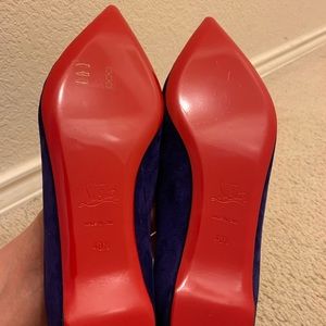 Christian Louboutin Suede Pointed-toe Flats